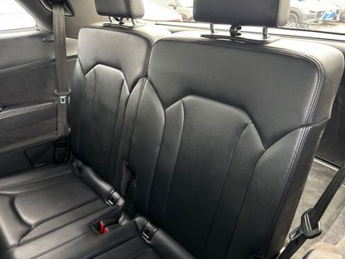 Used 2019 Audi Q7 3.0T Premium Plus w/ Premium Plus Package image 13