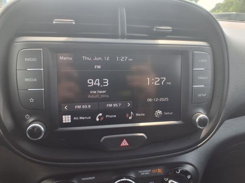 Used 2024 Kia Soul LX w/ Option Group 015 image 16