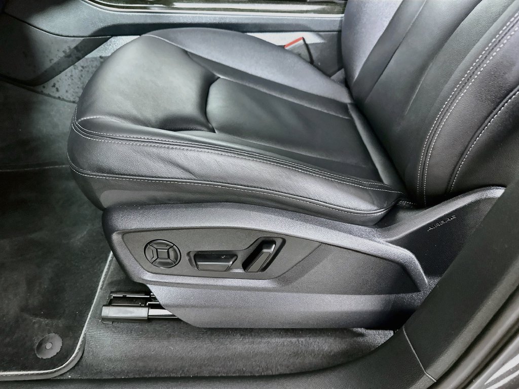 Used 2025 Audi Q7 2.0T Premium AWD/4WD image 9