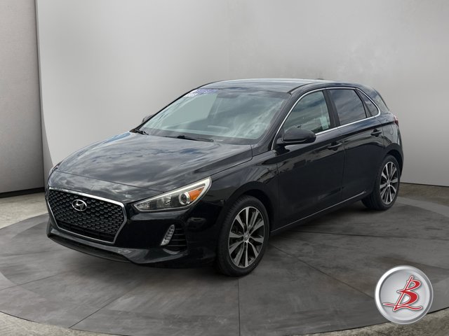 Used 2018 Hyundai Elantra GT FWD image 3