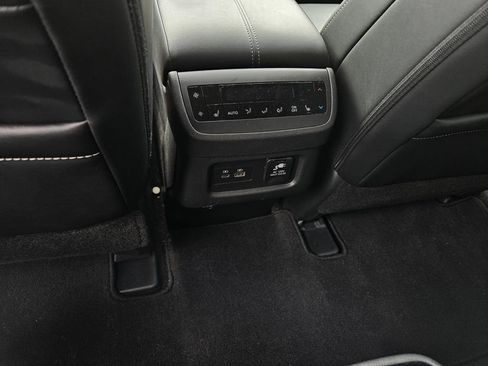 Certified 2024 Nissan Pathfinder Platinum image 15