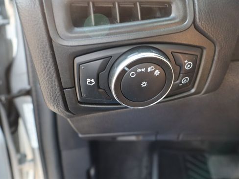 Used 2013 Ford Focus SE FWD image 18
