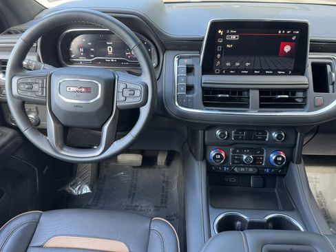 Used 2023 GMC Yukon AT4 w/ Technology Package image 22