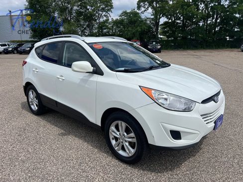 Used 2011 Hyundai Tucson GLS FWD image 8
