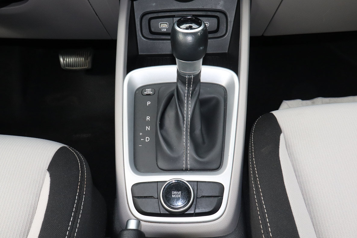 Used 2025 Hyundai Venue SEL FWD image 21