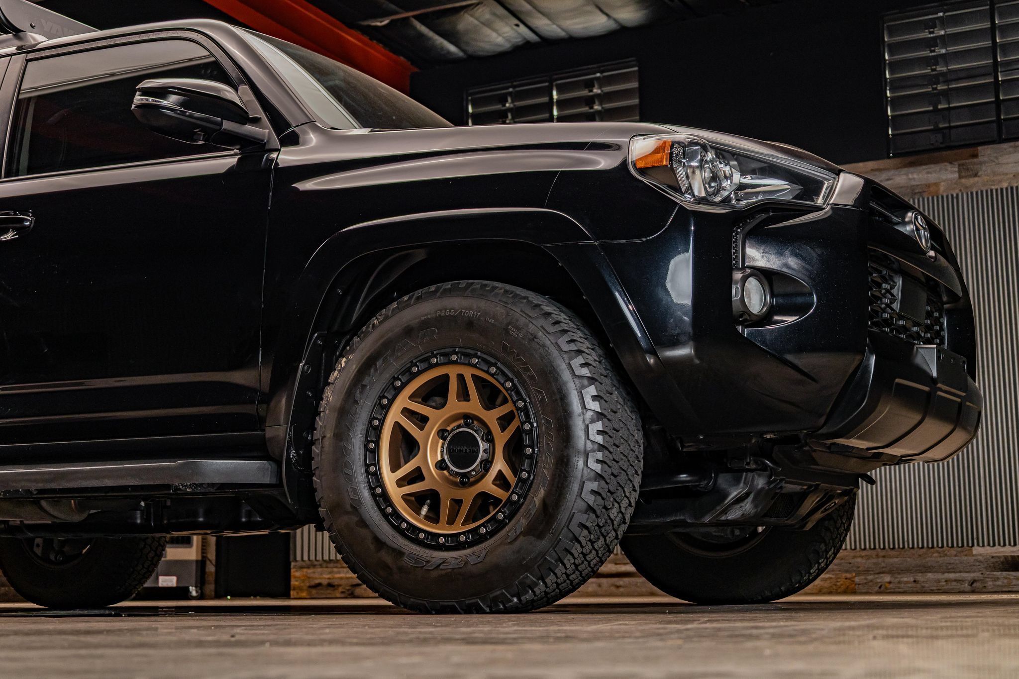 Used 2020 Toyota 4Runner Venture w/ Moonroof Package AWD/4WD image 12