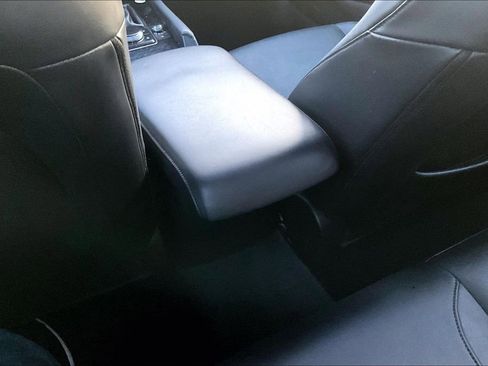 Used 2023 MAZDA MAZDA3 s image 33