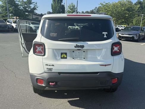 Used 2016 Jeep Renegade Trailhawk AWD/4WD image 5