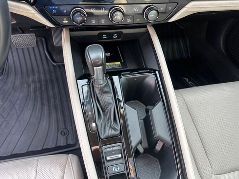 Used 2023 Honda Accord Touring image 14