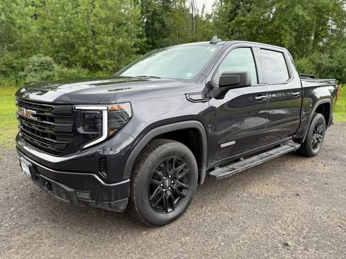 Used 2025 GMC Sierra 1500 Elevation image 1