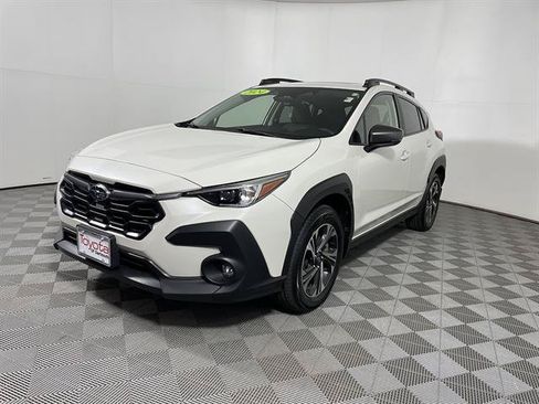 Used 2024 Subaru Crosstrek 2.0i Premium AWD/4WD image 3