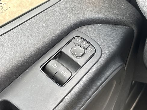 Used 2021 Mercedes-Benz Sprinter 2500 w/ Acoustic Package image 27