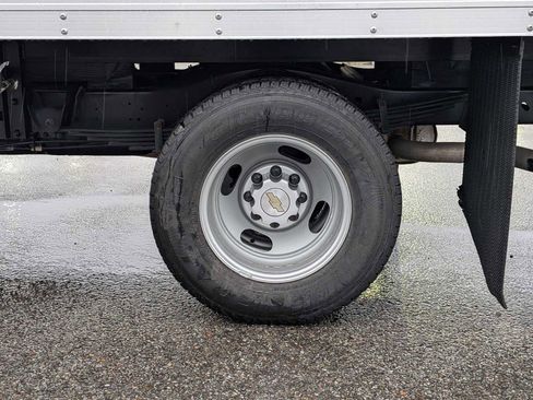 New 2024 Chevrolet Express 3500 w/ Power Convenience Package image 13