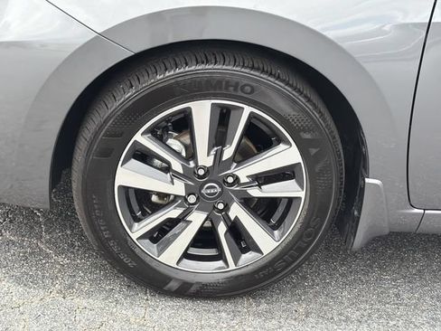 Certified 2025 Nissan Versa SV w/ Trunk Package FWD image 12