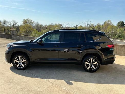 Used 2021 Volkswagen Atlas SE image 3
