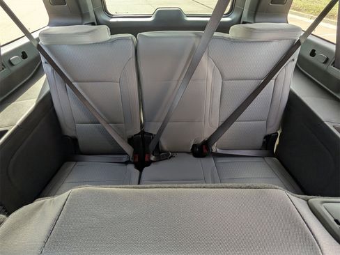 New 2026 Chevrolet Suburban LS image 22