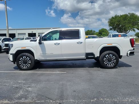 Used 2024 GMC Sierra 3500 Denali Ultimate AWD/4WD image 6