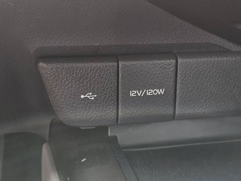 Used 2023 Toyota Camry SE FWD image 16