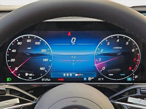 New 2026 Mercedes-Benz E 350 4MATIC Sedan image 11