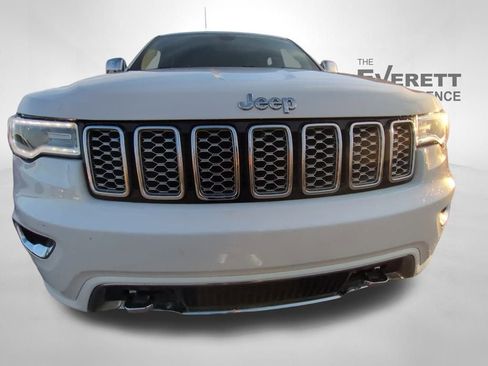 Used 2019 Jeep Grand Cherokee Overland image 2