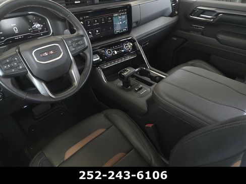 Used 2024 GMC Sierra 1500 AT4 w/ Technology Package AWD/4WD image 13
