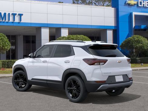 New 2026 Chevrolet TrailBlazer LT w/ Convenience Package FWD image 3