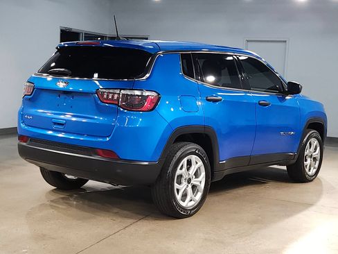 Used 2025 Jeep Compass Sport AWD/4WD image 7