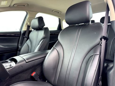 Used 2023 Genesis G80 2.5T image 13