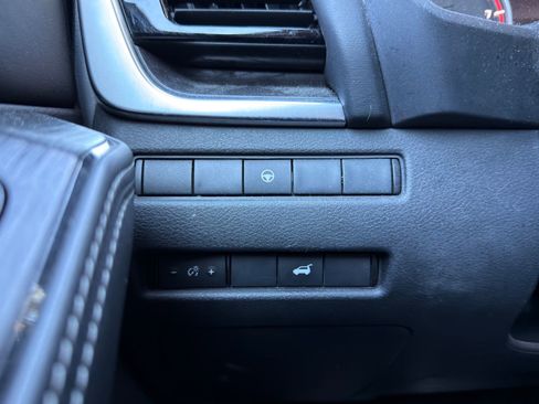 Used 2021 Nissan Rogue SL w/ Premium Package image 21