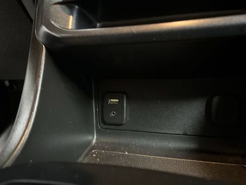 Used 2018 Chevrolet Colorado W/T w/ WT Convenience Package RWD image 33