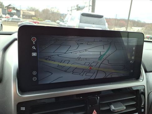 Used 2023 Lexus GX 460 Premium w/ Premium Package image 17