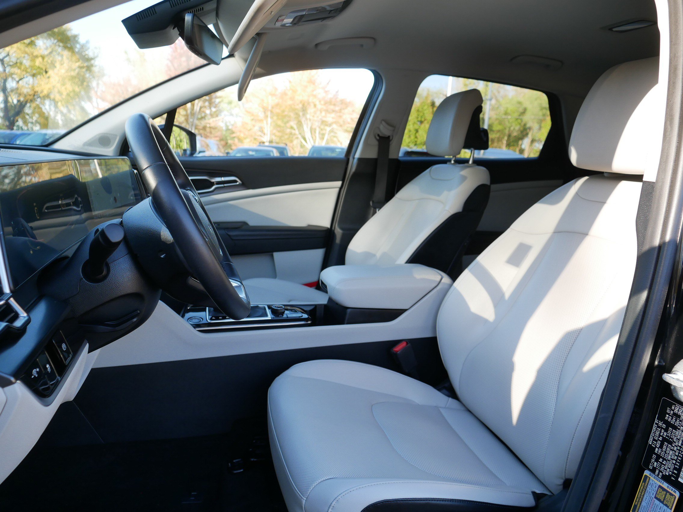 Certified 2024 Kia Sportage EX AWD/4WD image 33