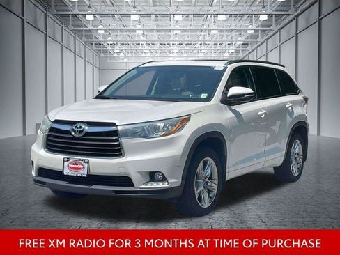 Used 2016 Toyota Highlander Limited AWD/4WD image 4