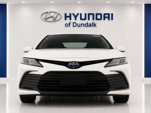 Used 2022 Toyota Camry LE FWD image 6