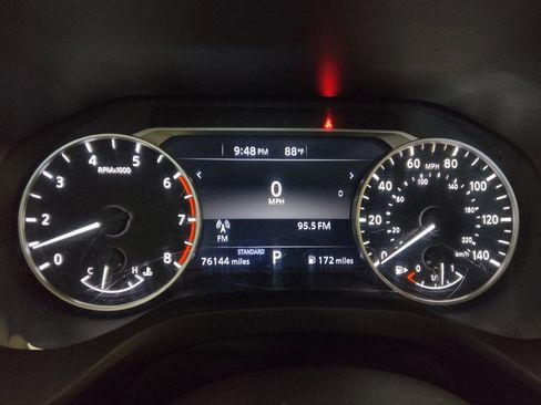 Used 2022 Nissan Rogue SV FWD image 23