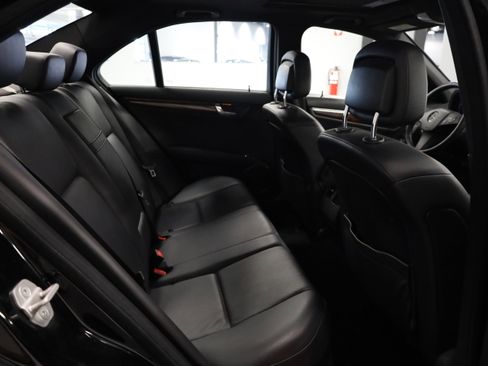 Used 2011 Mercedes-Benz C 300 4MATIC Sedan image 33