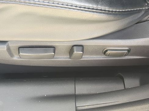 Used 2020 Mitsubishi Outlander ES image 20