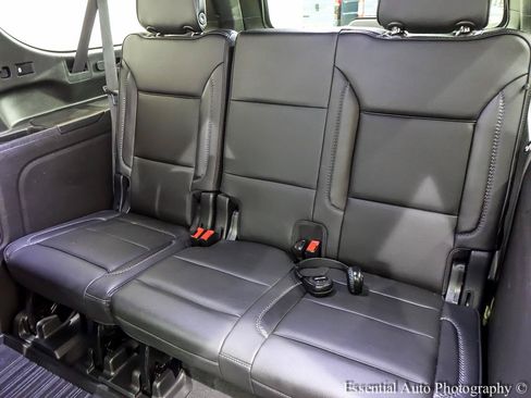 Used 2021 GMC Yukon XL Denali w/ LPO, Illumination Package AWD/4WD image 17