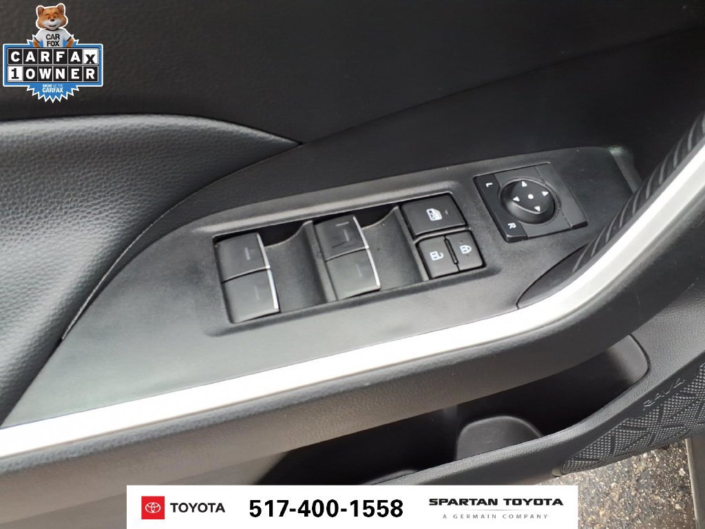 Used 2024 Toyota RAV4 XLE FWD image 15