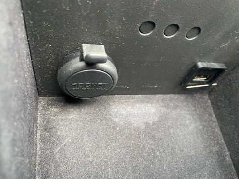 Used 2011 INFINITI G37 Limited Edition image 21