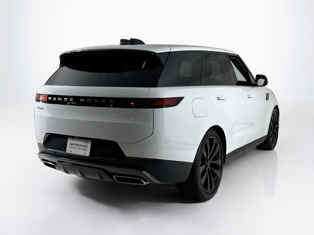 Used 2026 Land Rover Range Rover Sport SE AWD/4WD image 5
