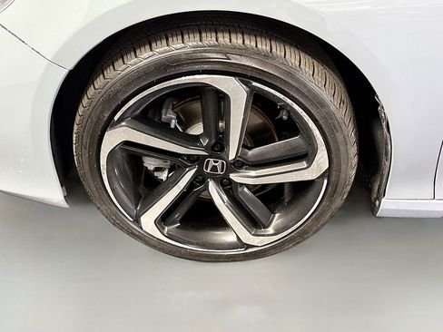 Used 2021 Honda Accord Sport image 38