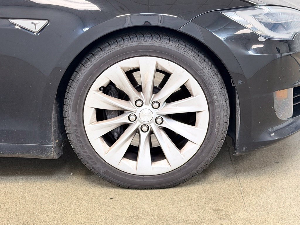 Used 2016 Tesla Model S 70D AWD/4WD image 4