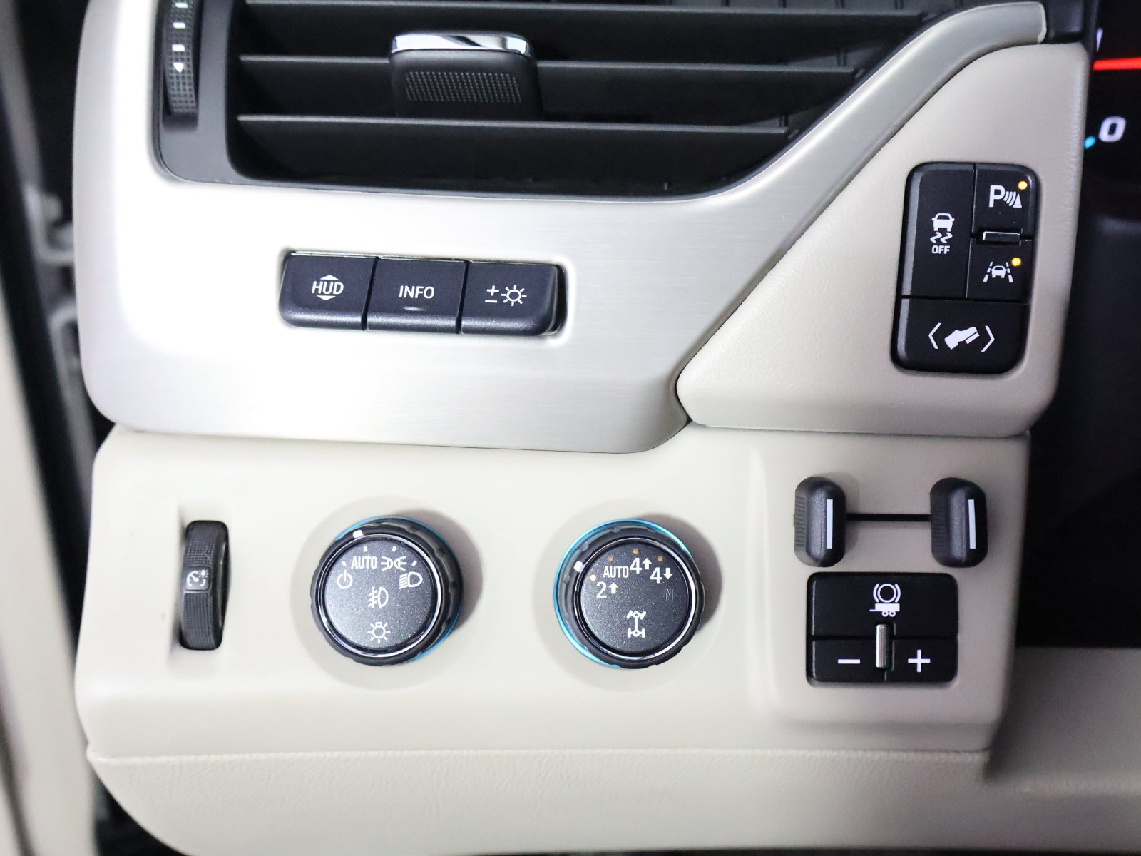 Used 2019 GMC Yukon Denali AWD/4WD image 35