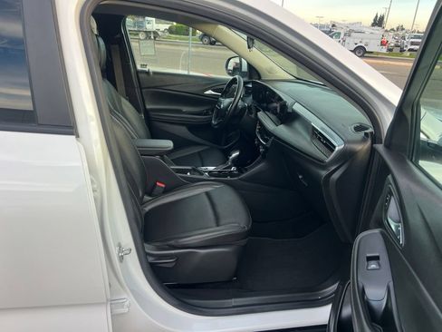 Used 2024 Buick Encore GX Sport Touring FWD image 21