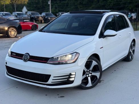 Used 2015 Volkswagen GTI SE w/ Lighting Package (SEL) FWD image 3