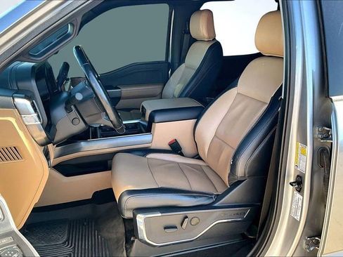 Used 2023 Ford F350 Lariat image 26