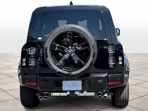 New 2025 Land Rover Defender 90 V8 image 6