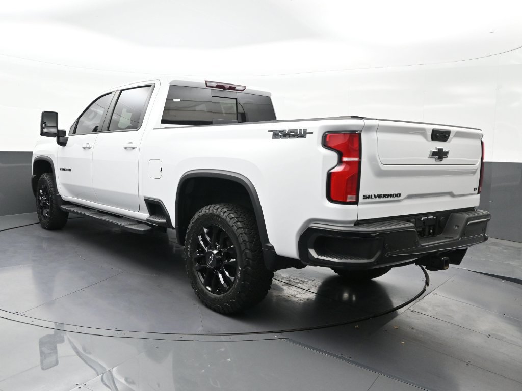 Used 2025 Chevrolet Silverado 2500 LT w/ Trail Boss Package AWD/4WD image 3