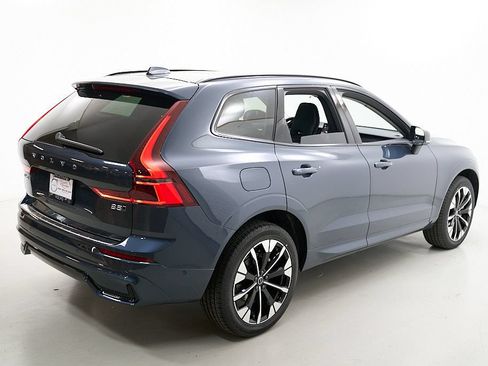 New 2026 Volvo XC60 B5 Plus w/ Climate Package AWD/4WD image 9